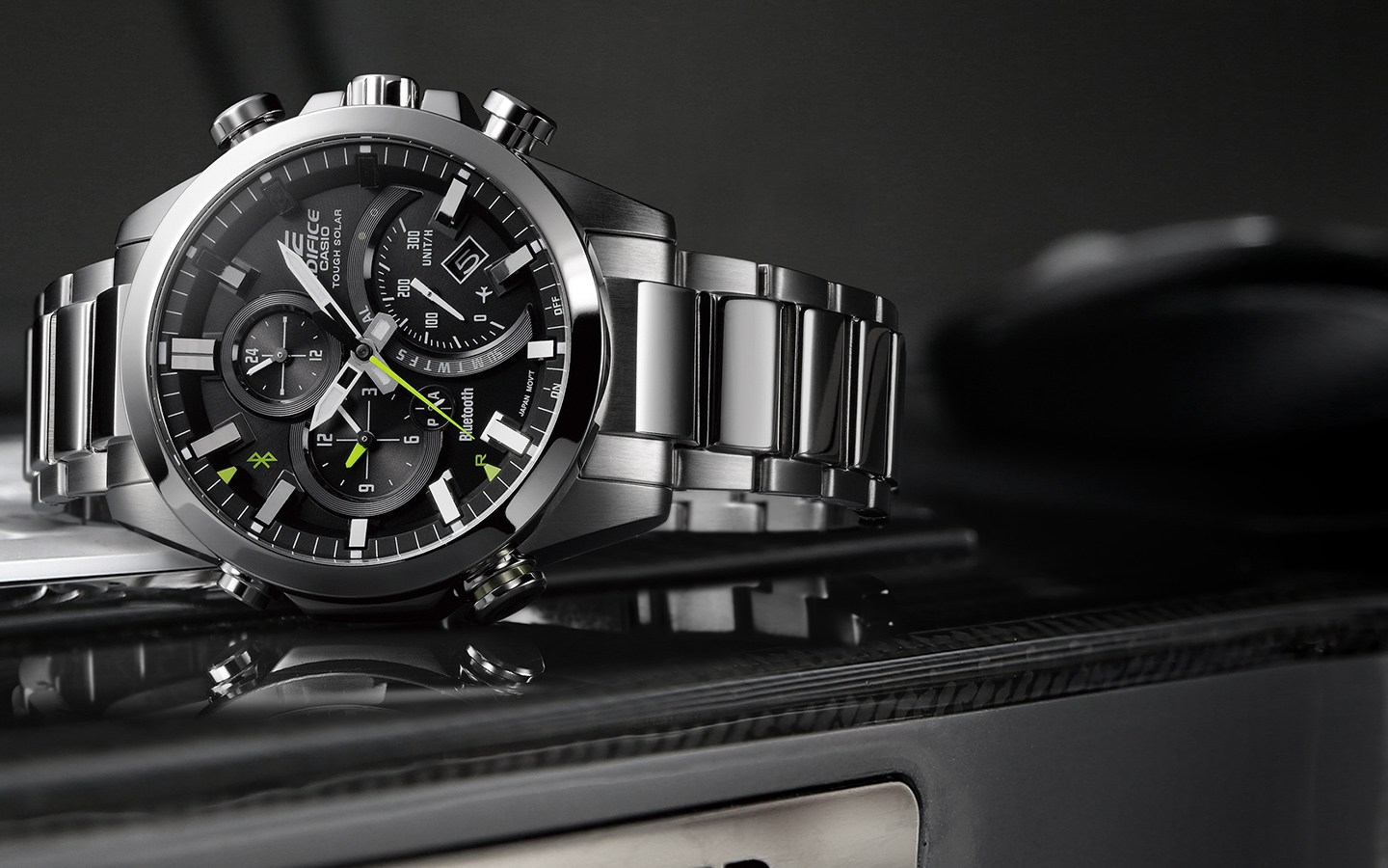 The Casio Edifice EQB-500 Is One Of The Best Looking Smartwatch On