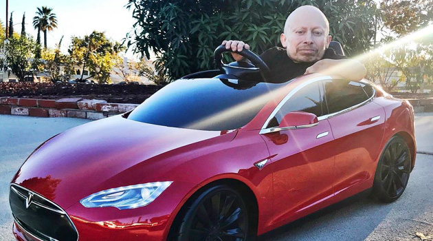 Verne Troyer Got Himself A Sweet Little Tesla Model S For Christmas