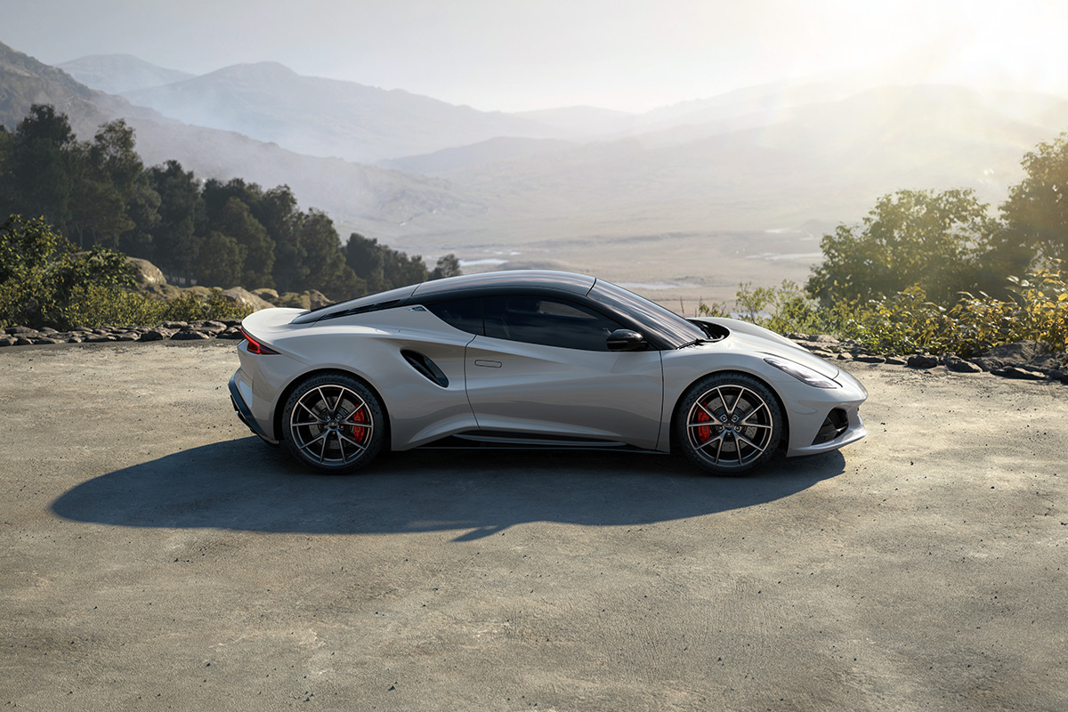 2025 Lotus Emira Turbo SE